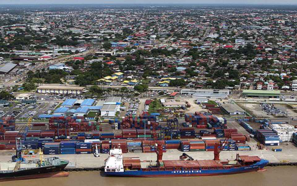 Descubra Surinam; Comience en Paramaribo 
